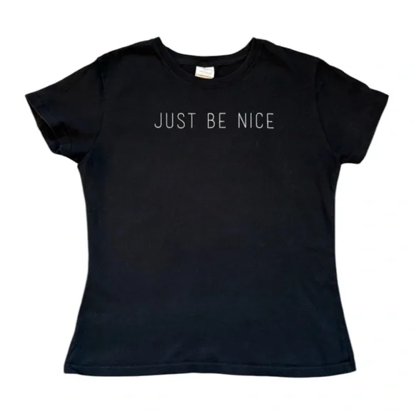 Yazbek Black Short Sleeve Fitted Graphic Tee - ‘Just Be Nice’ Size Large - Picture 2 of 5